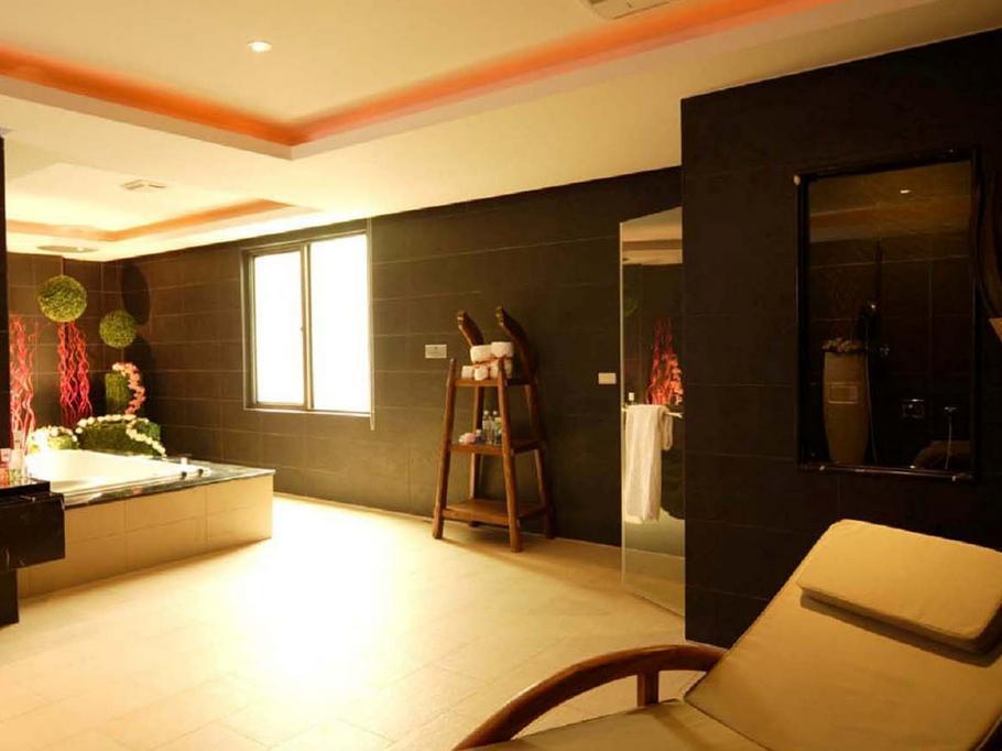 R7 Hotel เกาสง ภายนอก รูปภาพ