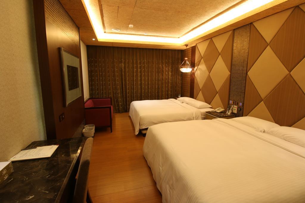 R7 Hotel เกาสง ภายนอก รูปภาพ