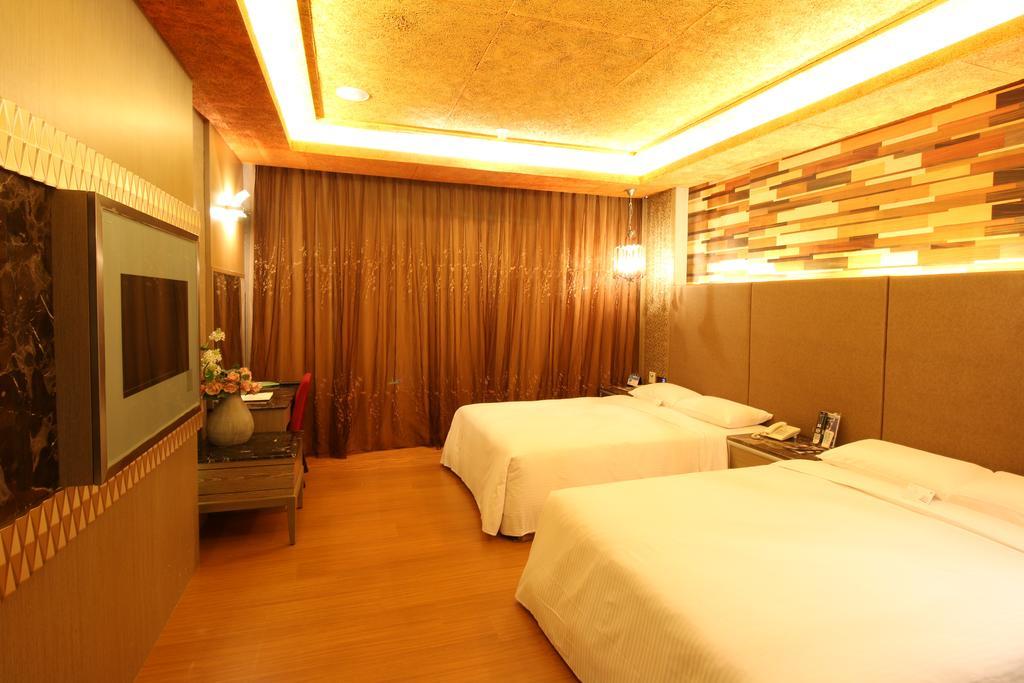 R7 Hotel เกาสง ภายนอก รูปภาพ