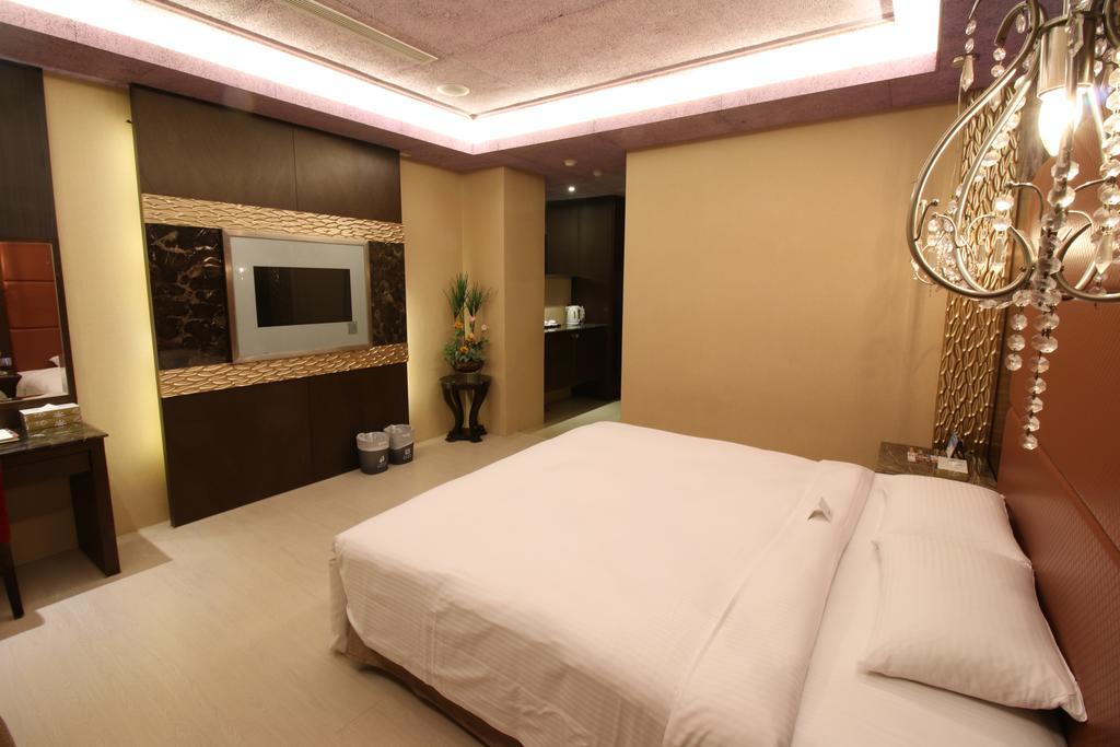 R7 Hotel เกาสง ภายนอก รูปภาพ