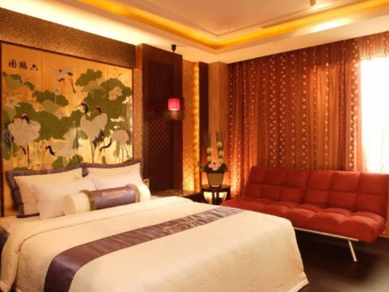 R7 Hotel เกาสง ภายนอก รูปภาพ
