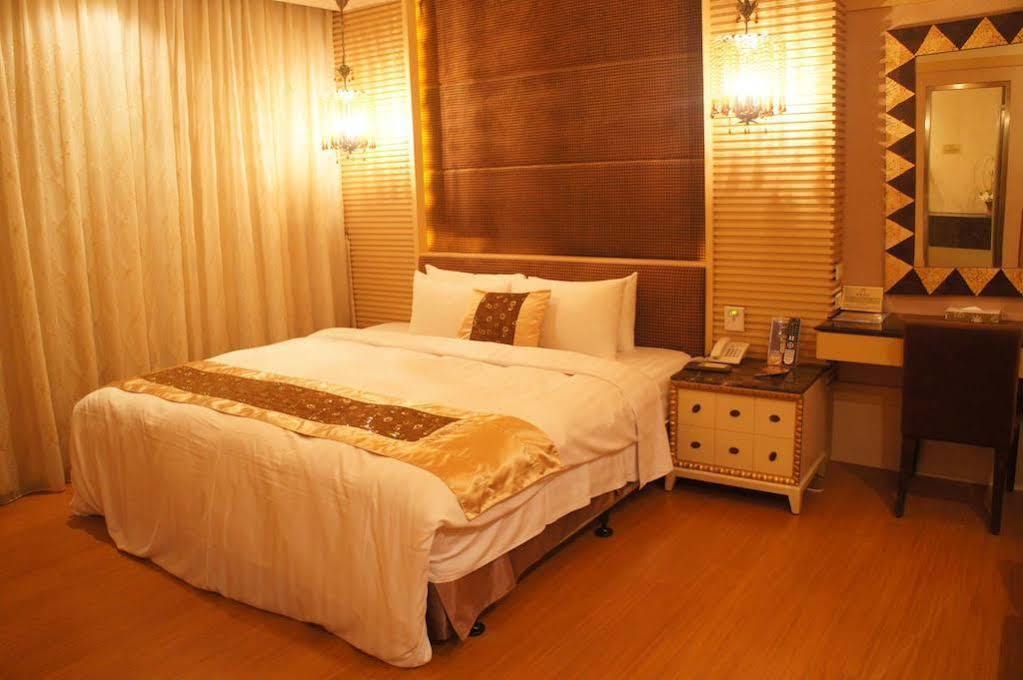 R7 Hotel เกาสง ภายนอก รูปภาพ
