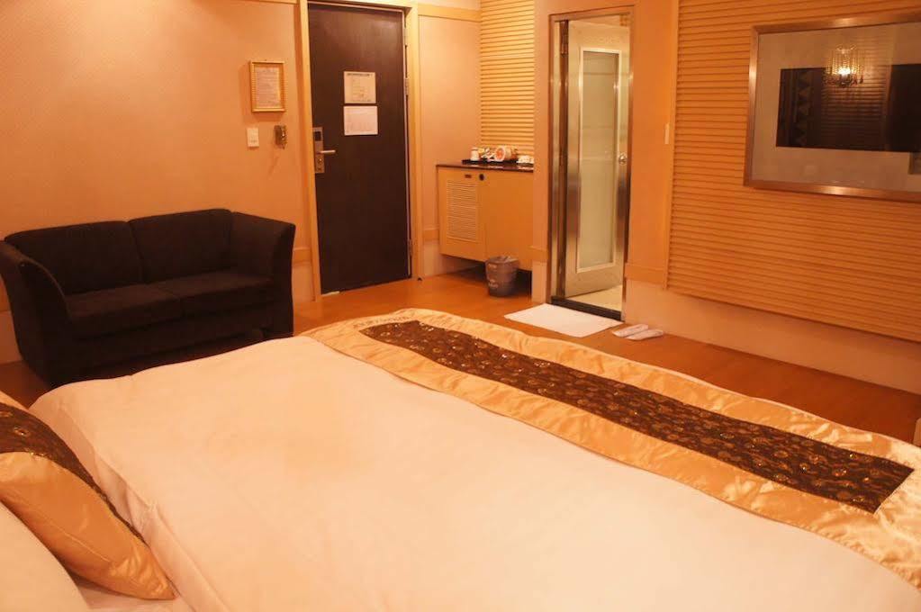 R7 Hotel เกาสง ภายนอก รูปภาพ